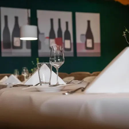 Becker's & Restaurant 4*