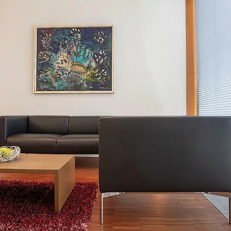 Becker's & Restaurant Отель Трир