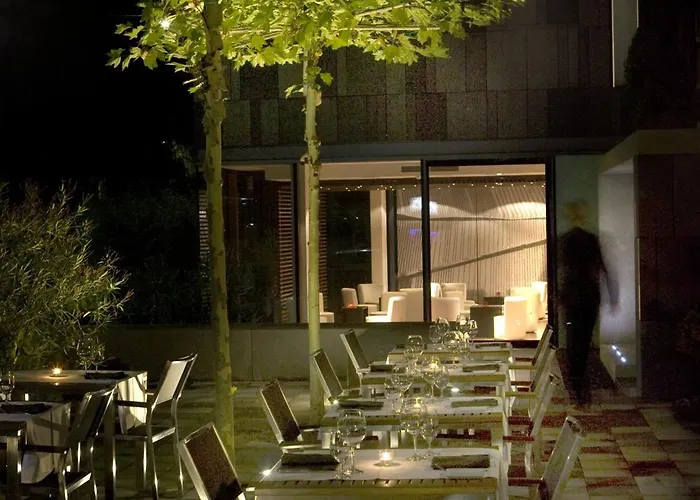 Отель Becker's & Restaurant 4*