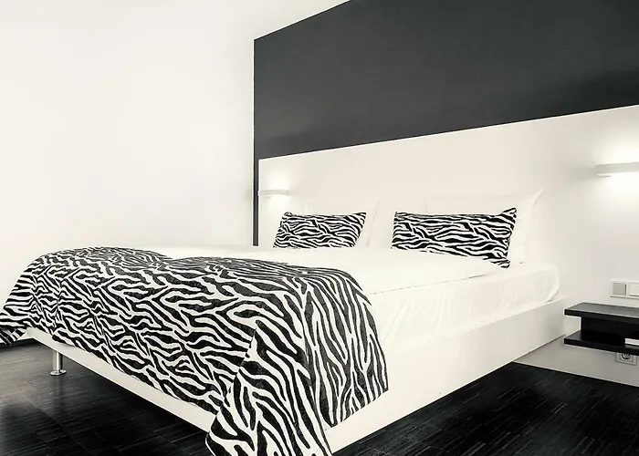 Becker's & Restaurant Τρίερ